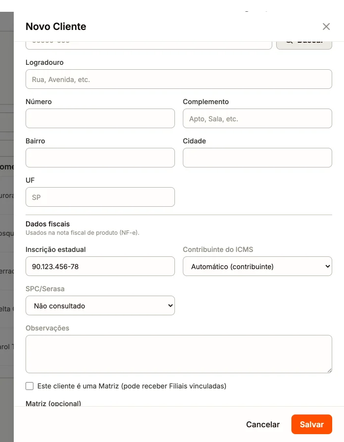 Seção Dados fiscais do cadastro do cliente com inscrição estadual e contribuinte do ICMS