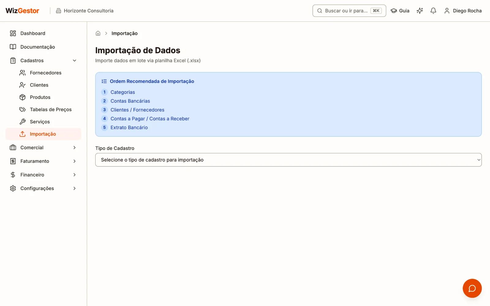 Tela de importação com a ordem recomendada, o tipo de cadastro e a área para enviar a planilha